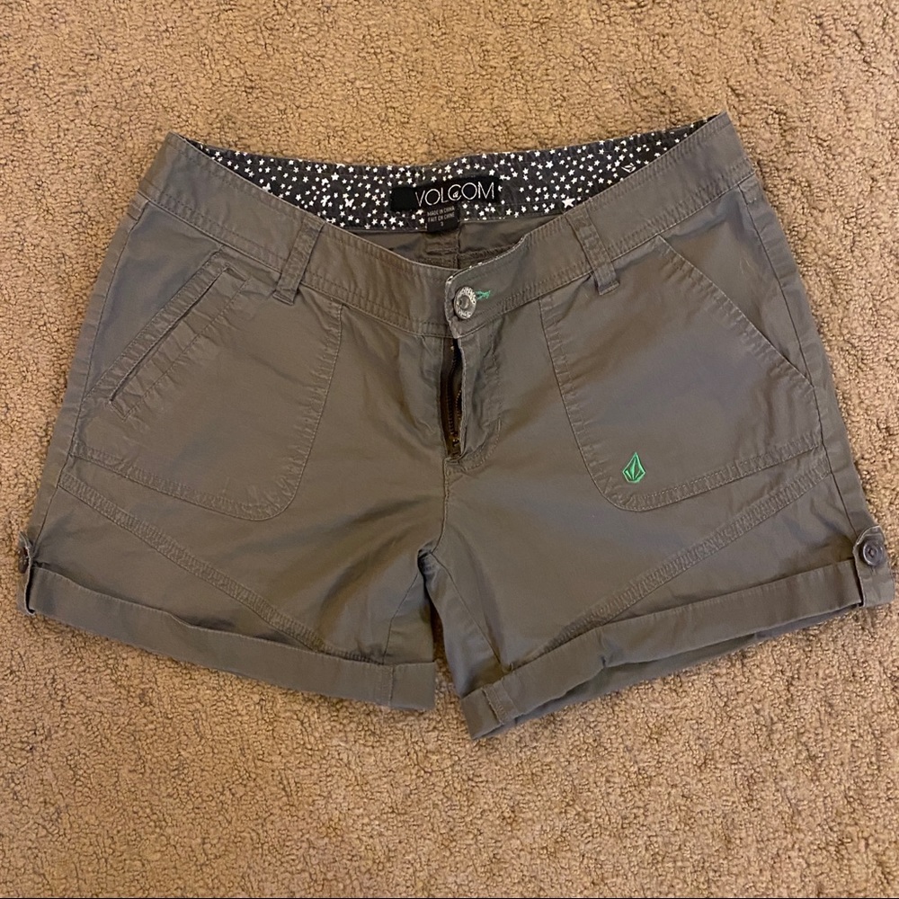 Volcom shorts